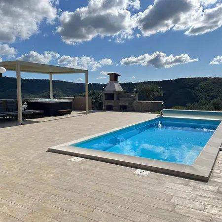 Apartma Rozi Deluxe * 코페르